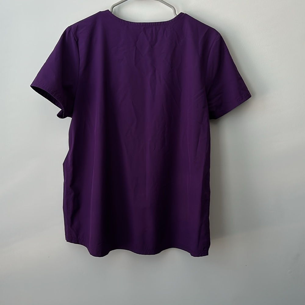 Scrub top - Picture 2 of 2